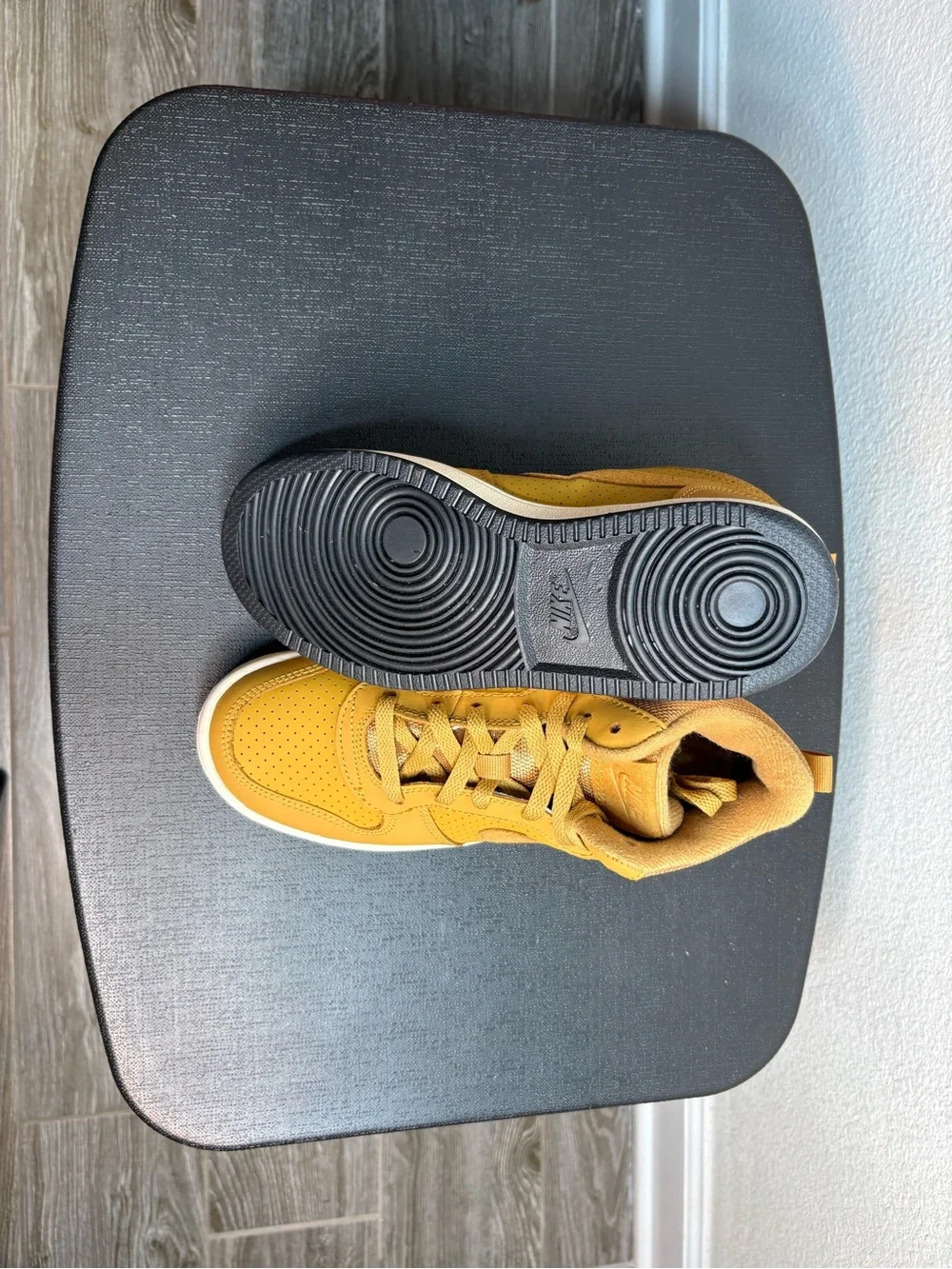 Nike Court Borough Mid GS, Wheat Wheat-Summit White Black, 5.5 Y